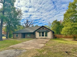 212 Woodcrest St, Elkhart, TX 75839