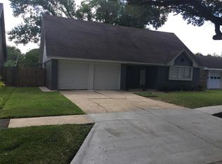 2813 Dewberry Ln, Pasadena, TX 77502