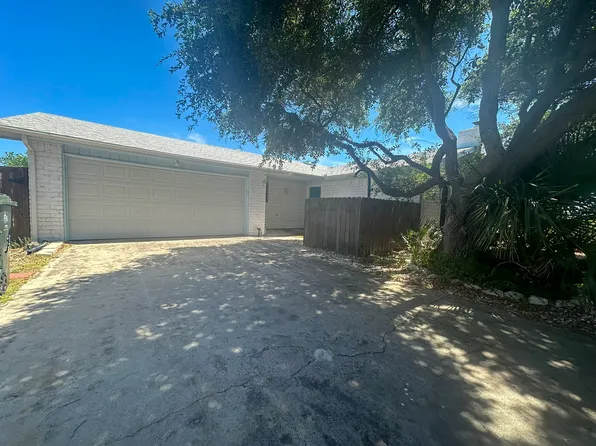 15730 Escapade St, Corpus Christi, TX 78418
