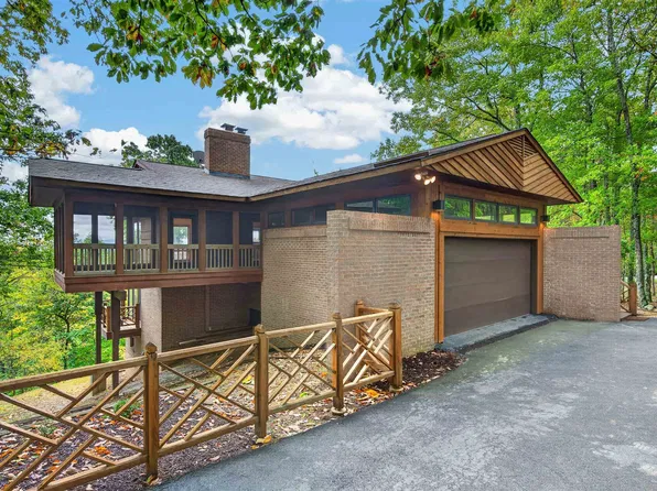 1723 Jefferson Forest Ln, Blacksburg, VA 24060
