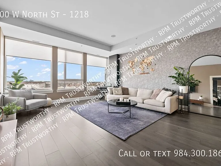 400 W North St #1218 — Photo 30