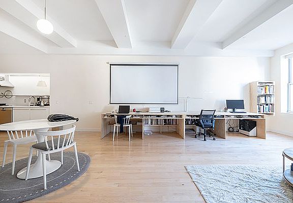 4th image of 15 Broad St APT 2512