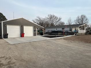 310 John St, Odell, NE 68415