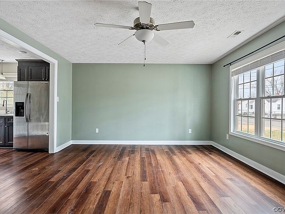 5th image of 115 N Oak Ave