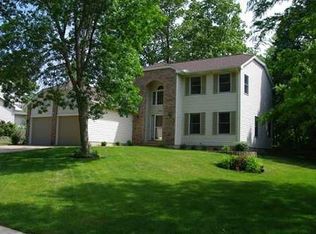 3524 Riverside Dr NE, Cedar Rapids, IA 52411