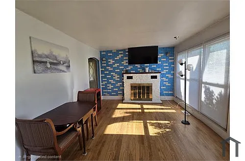15605 Hanover Pike Photo 1
