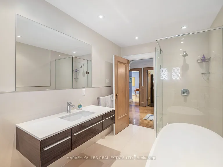 14 Dewbourne Ave — Photo 24