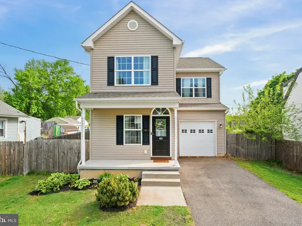 406 10th St, New Castle, DE 19720