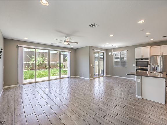 3rd image of 793 Ariel Heights Ave