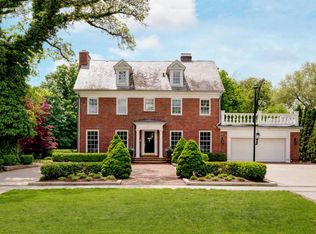 2001 Tremont Rd, Columbus, OH 43221