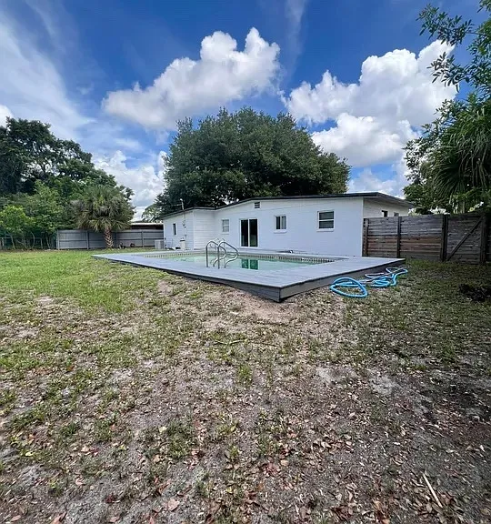 1221 Cypress Ln — Photo 30