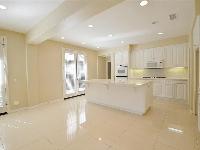105 Sanctuary — Photo 4