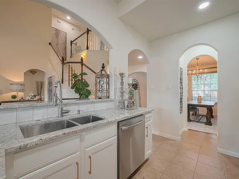 25203 Melody Oaks Ln — Photo 16