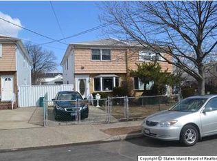 585 Greeley Ave, Staten Island, NY 10306