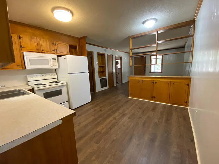 322 Walden Ave #B — Photo 4