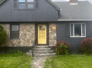 28 Glenwood Blvd #2, Hudson, NY 12534