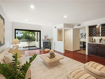 21620 Burbank Blvd UNIT 22, Woodland Hills, CA, 91367