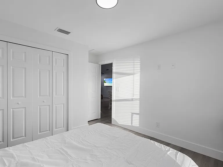 3515 NE 17th Ave — Photo 7