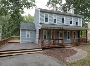 1304 Manders Knoll Ct, Midlothian, VA 23114
