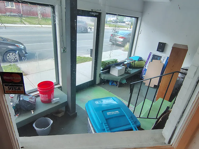 446 Tyler St — Photo 8