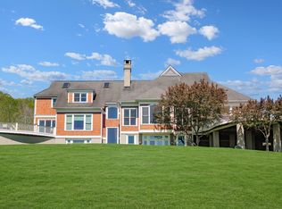 762 Rich Hollow Rd, Lewisburg, WV 24901