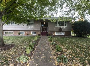 7508 Thompson Rd, Loves Park, IL 61111