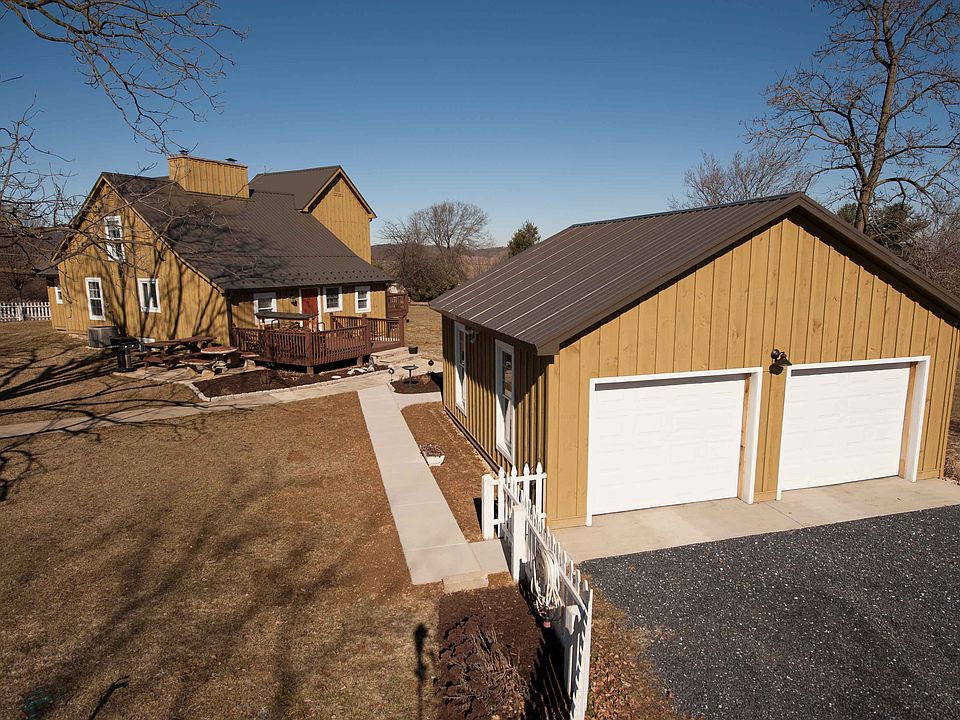 Welcome to 2 Tisbrook Dr!