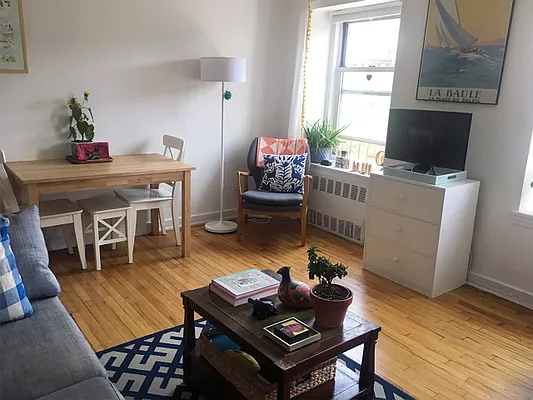 Rented by Bank Neary | media 28