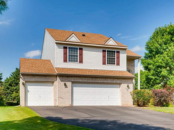 2nd image of 8580 Savanna Oaks Ln
