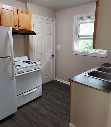 5th image of 714 S Greenview Ave