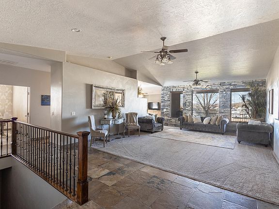 3rd image of 2082 Angel Heights Dr