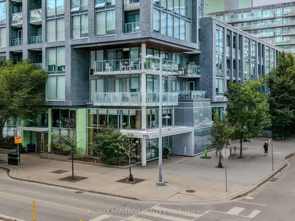 455 Front St E #E-s302, Toronto, ON M5A 0G2