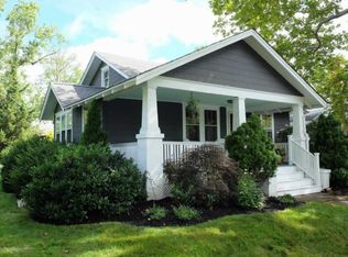 411 Roosevelt Ave, Oakhurst, NJ 07755