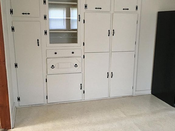 Kitchen built in cabinets 