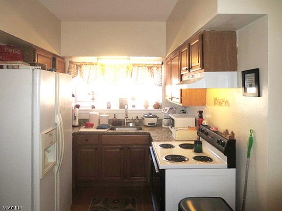 4th image of 308 Franklin Ave APT 4