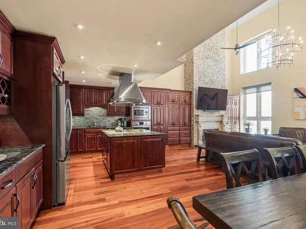 802 Locust St #Penthouse, Philadelphia, PA 19107