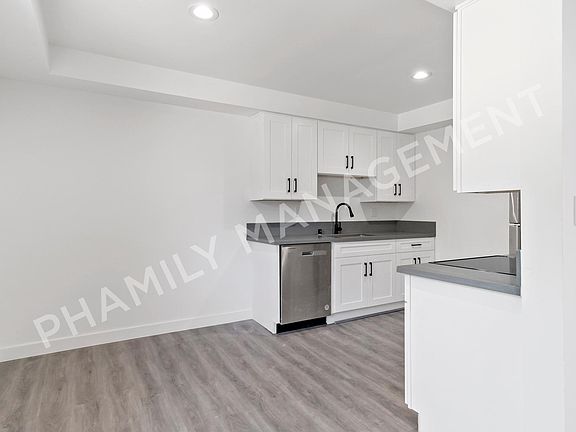 5th image of 209 N Bushnell Ave #C