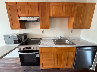 14132 37th Ave S #102, Seattle, WA 98168