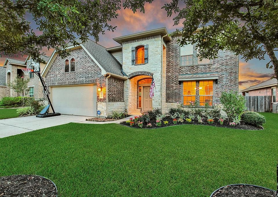 1st image of 21571 Spear Valley Ln
