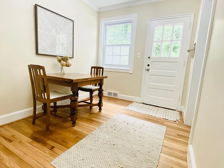 2548 E Greenbrier Rd #G — Photo 6
