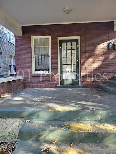 212 N Willett St #2 Photo 1