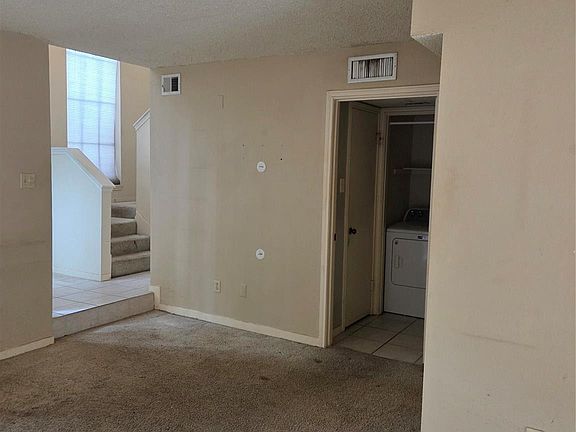3rd image of 7971 Kendalia Dr