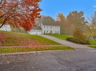 7 Fort Apache Dr, Franklin, MA 02038