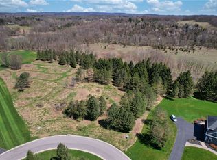 16 Holly Hl #63, Honeoye Falls, NY 14472