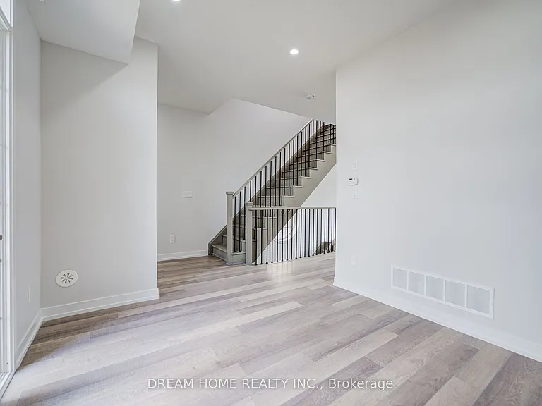7 Heswall Ln — Photo 23