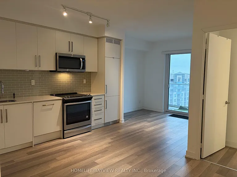 5180 Yonge St #2006 — Photo 8