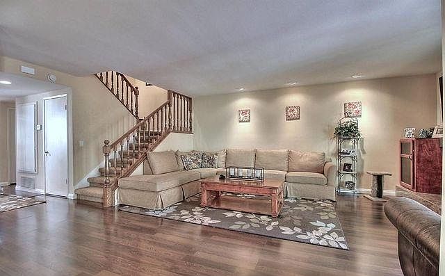 1st image of 1038 McHugh Ct