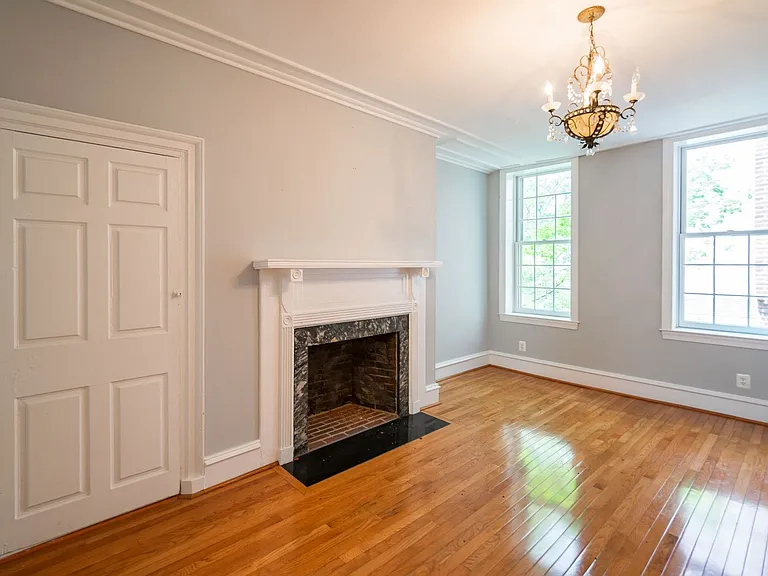 535 Spruce St — Photo 6