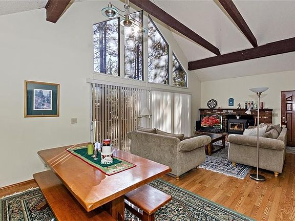 5th image of 42437 Tioga Dr