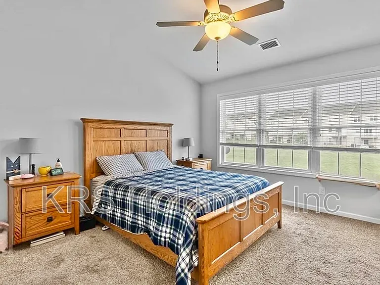 139 Rowse Dr — Photo 6